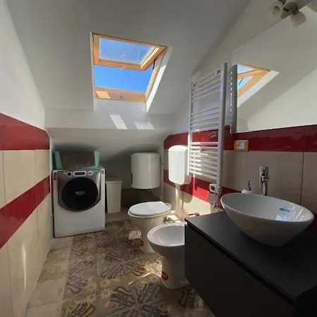 La Mansarda Di Chicca Apartment